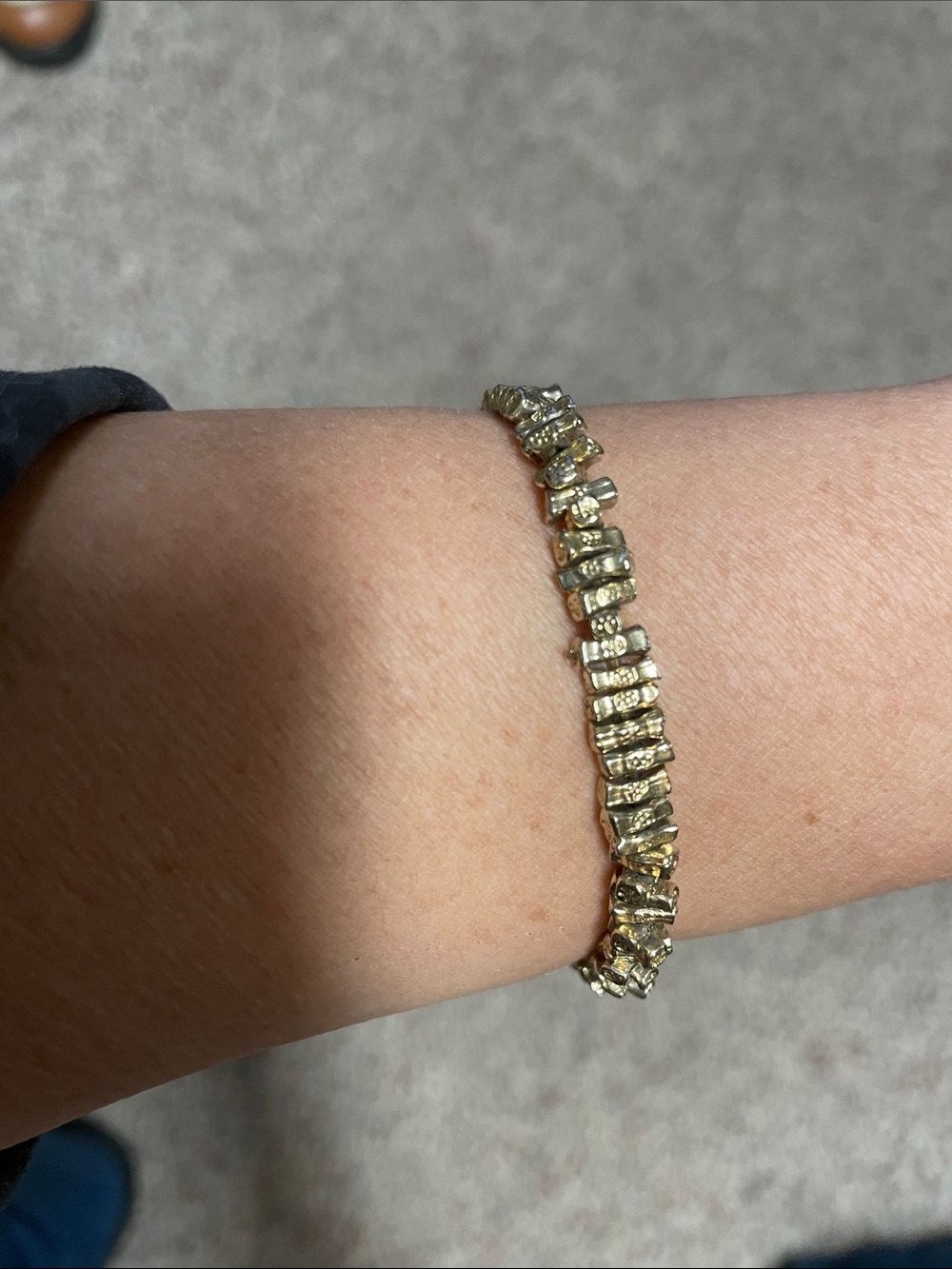 Vintage gold Textured bit Link Bracelet - Women Jewelry